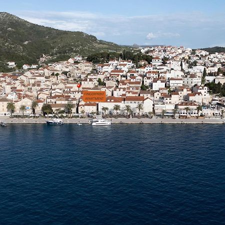 Fingerprint Central Apartment 5 Min From Center & Beach Hvar Town Bagian luar foto