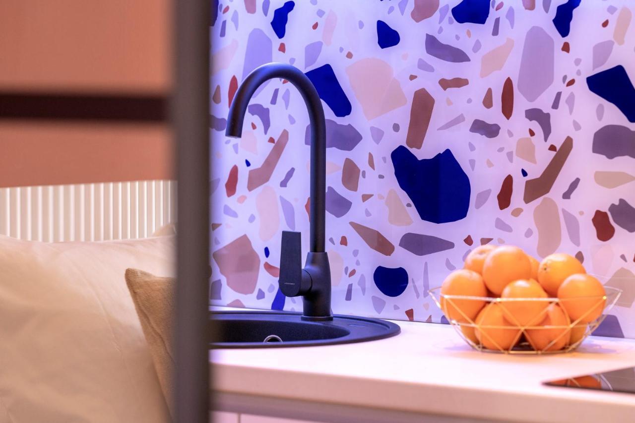 Fingerprint Central Apartment 5 Min From Center & Beach Hvar Town Bagian luar foto