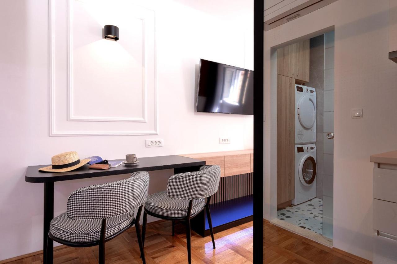 Fingerprint Central Apartment 5 Min From Center & Beach Hvar Town Bagian luar foto